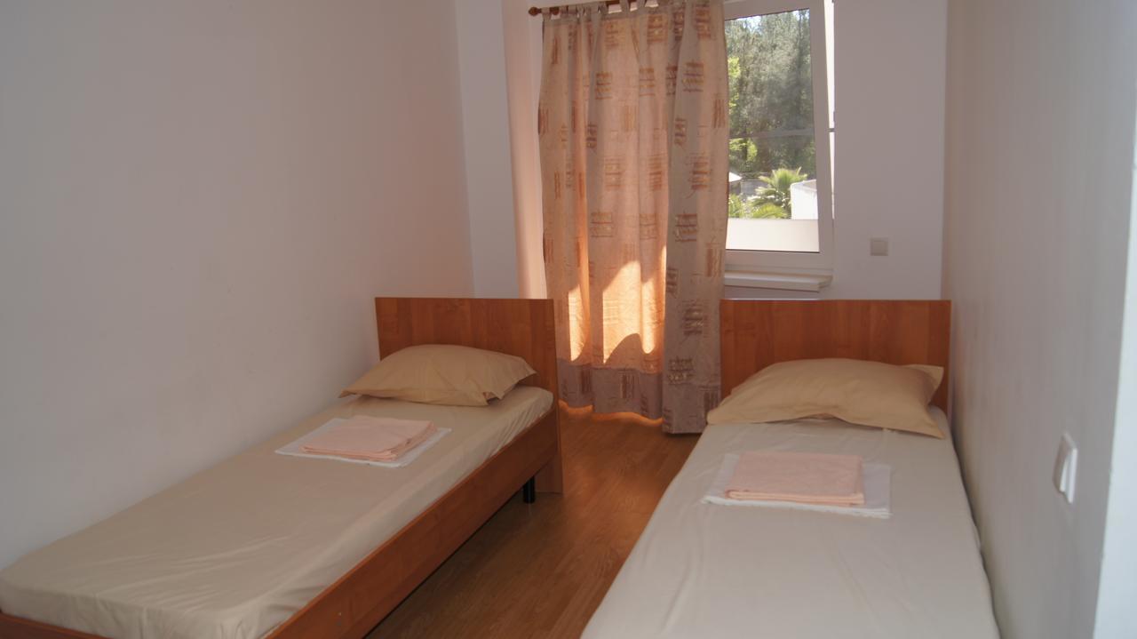 Hotel Sharmat Pizunda Exterior foto